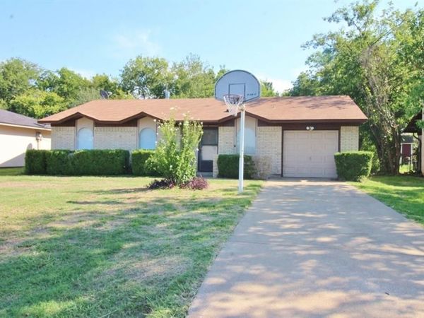 362 Linklea Drive, Duncanville, TX 75137