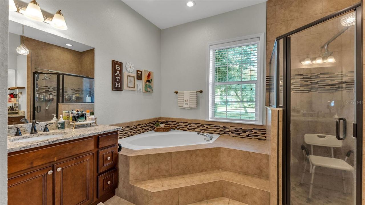 1345 Longoak Dr Drive N, Lakeland, FL 33811 Photo