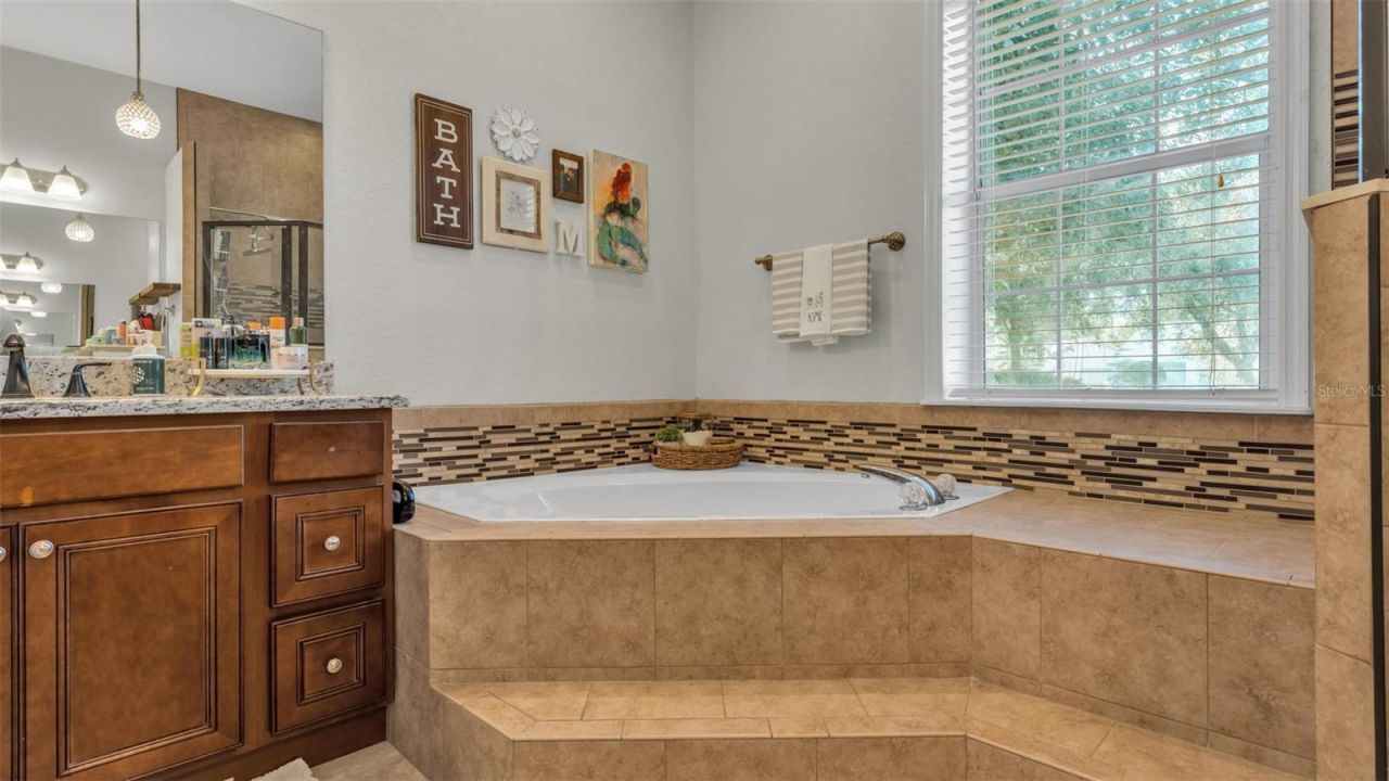 1345 Longoak Dr Drive N, Lakeland, FL 33811 Photo