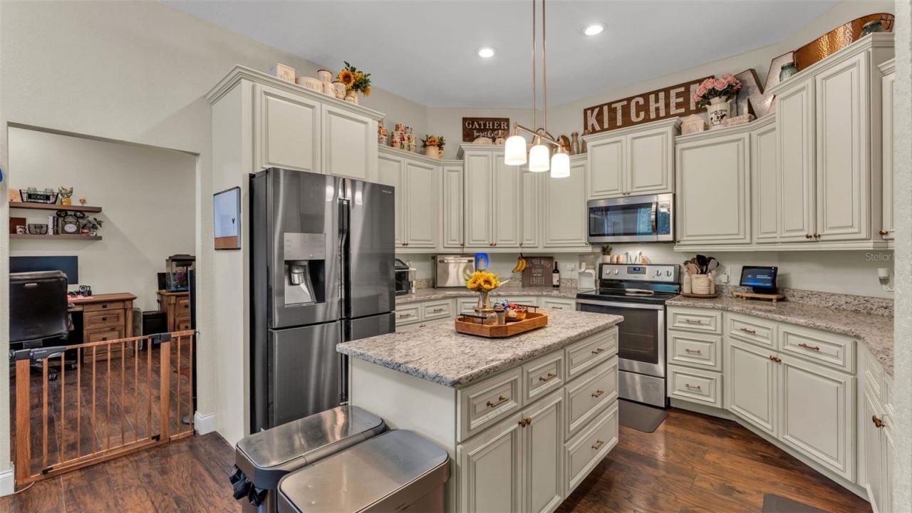 1345 Longoak Dr Drive N, Lakeland, FL 33811 Photo