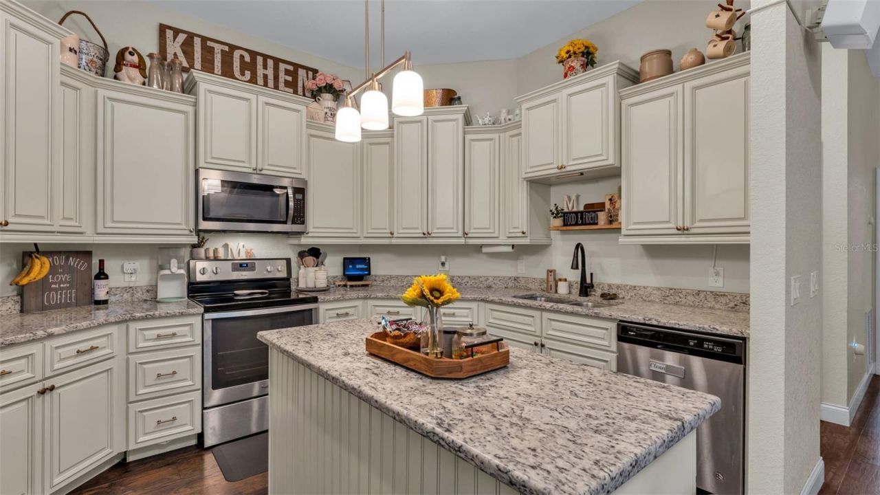 1345 Longoak Dr Drive N, Lakeland, FL 33811 Photo