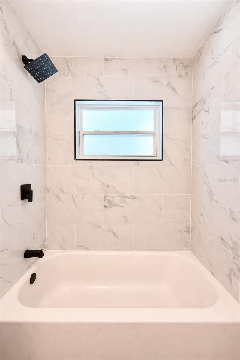 1735 Michigan Avenue Ne, Saint Petersburg, FL 33703 Photo