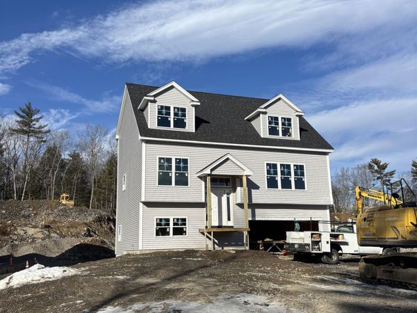 12 Mica Drive, Unit 2, Raymond, NH 03077