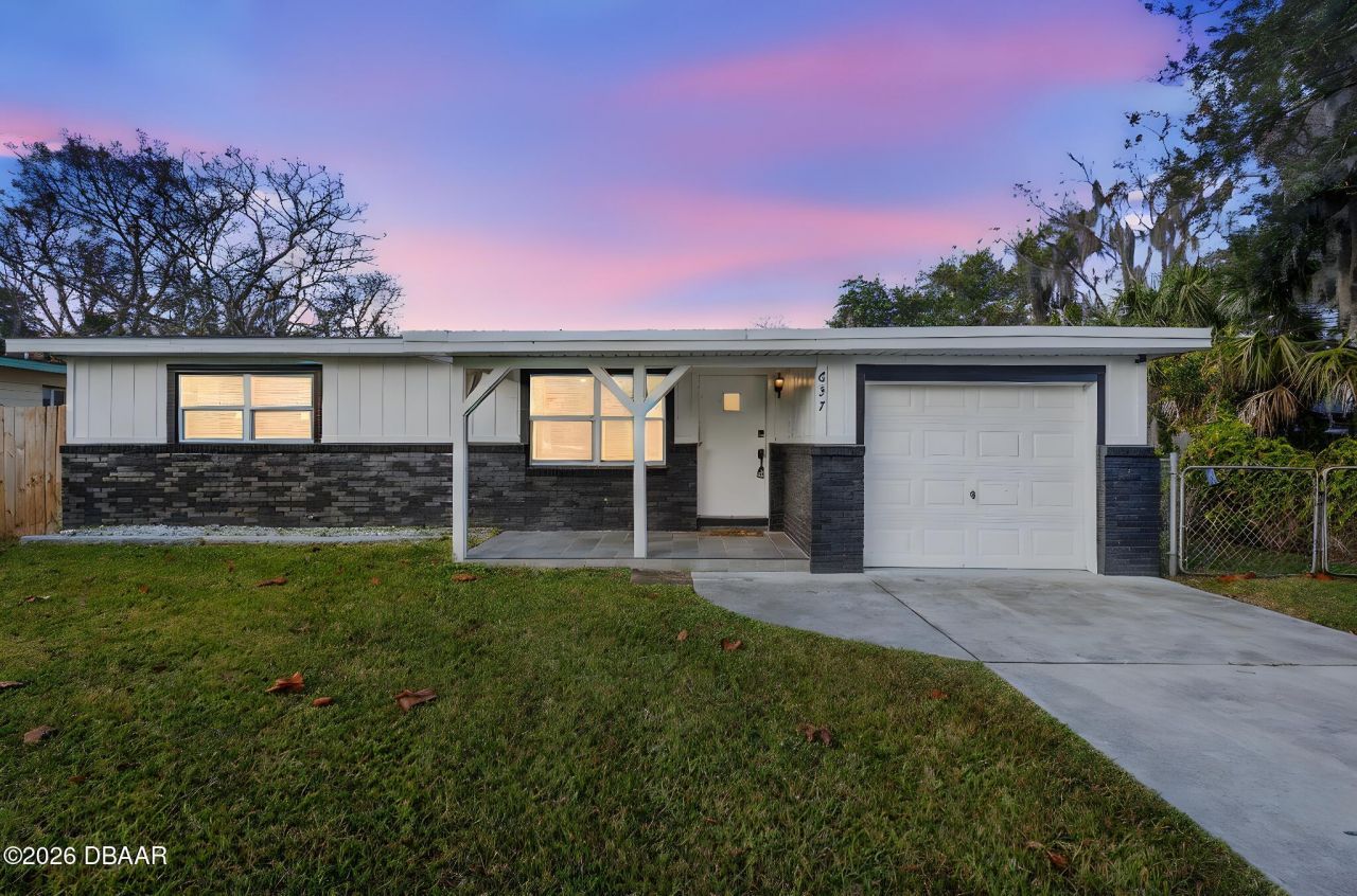 637 Ash Avenue, Daytona Beach, FL 32117 Main Photo