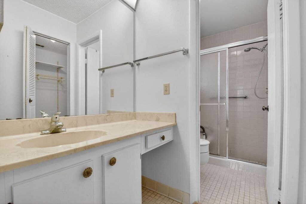 6262 Tall Cypress Circle, Greenacres, FL 33463 Photo