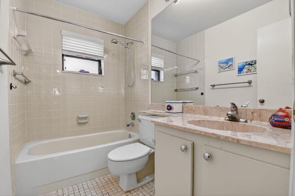 6262 Tall Cypress Circle, Greenacres, FL 33463 Photo