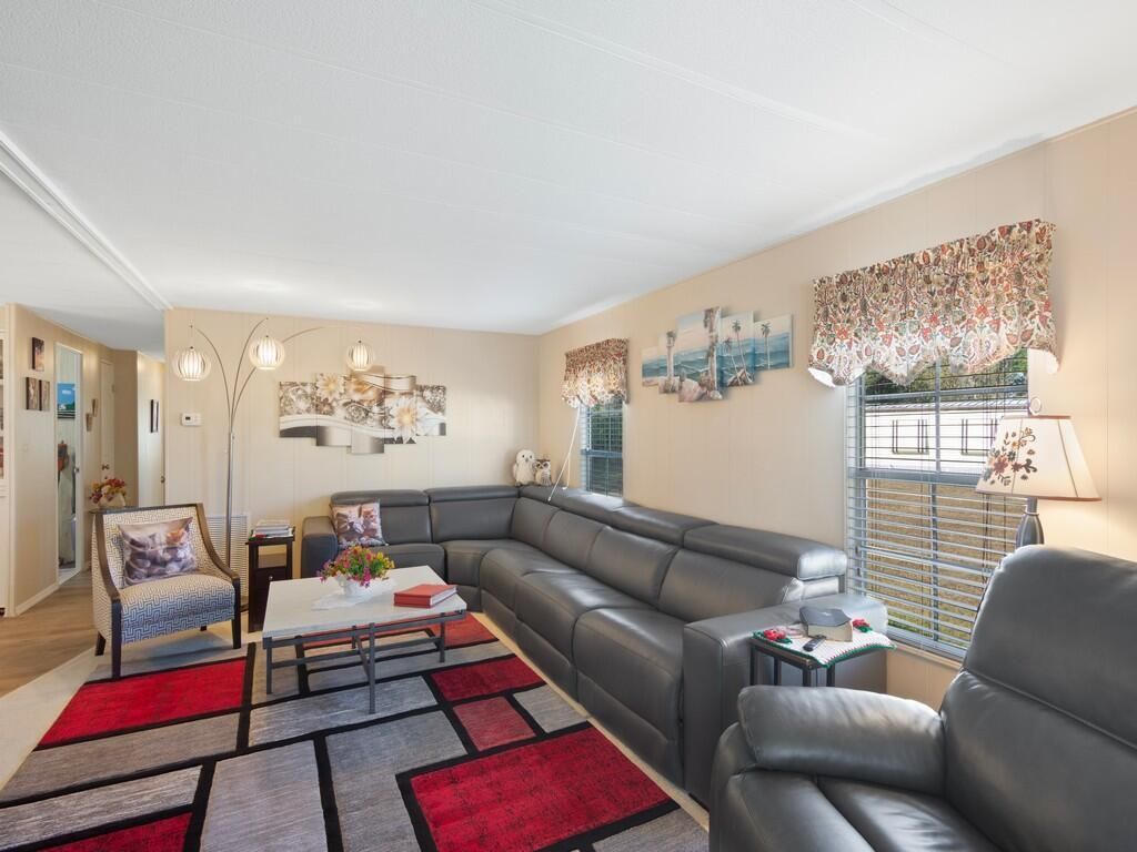 10 SE Iberian Lane, Port Saint Lucie, FL 34952 Photo