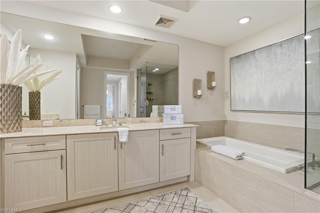 1030 3rd Ave S, Unit 417, Naples, FL 34102 Photo
