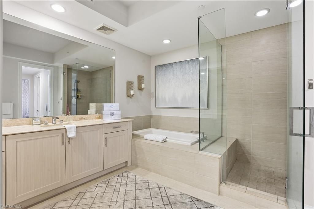 1030 3rd Ave S, Unit 417, Naples, FL 34102 Photo