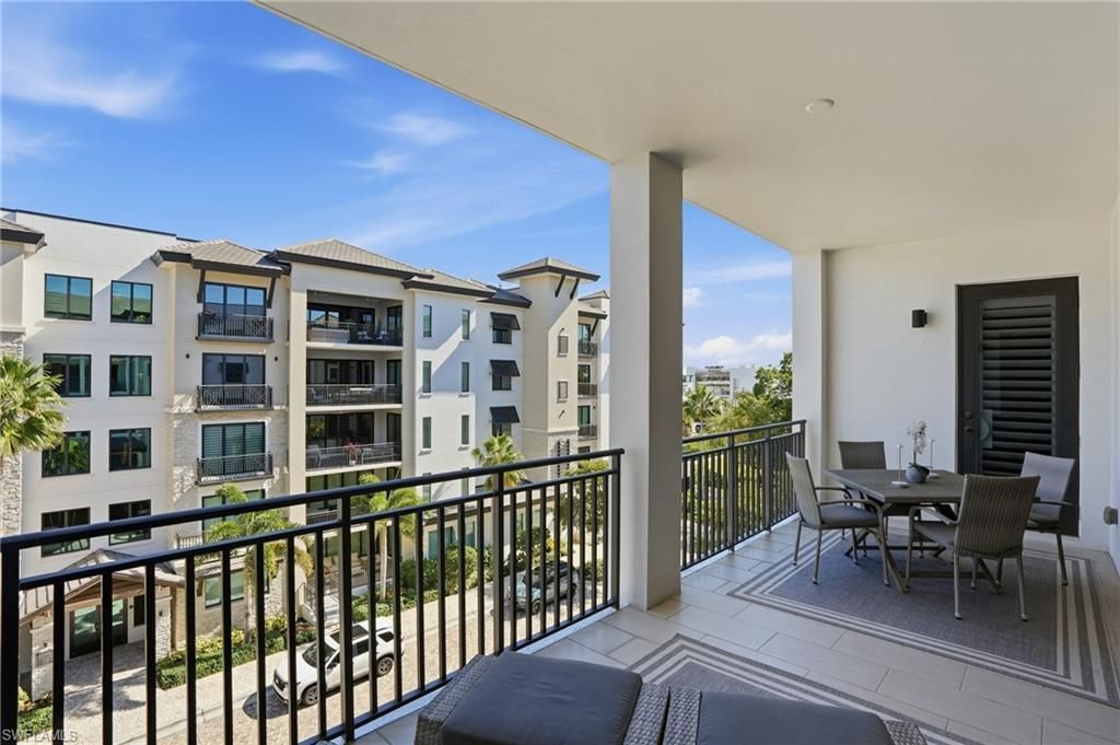 1030 3rd Ave S, Unit 417, Naples, FL 34102 Photo