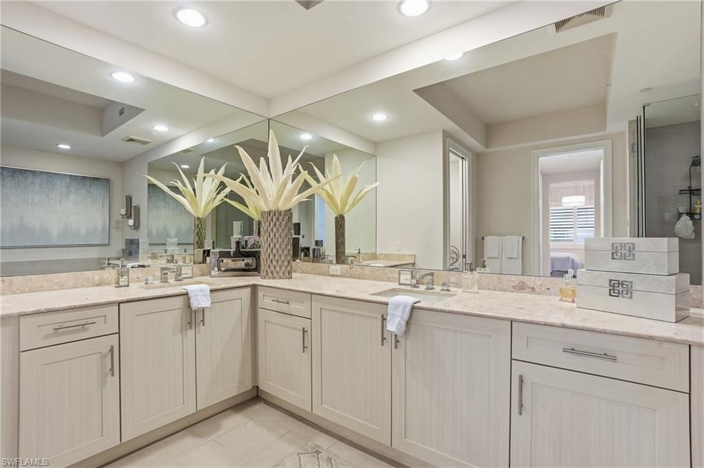 1030 3rd Ave S, Unit 417, Naples, FL 34102 Photo