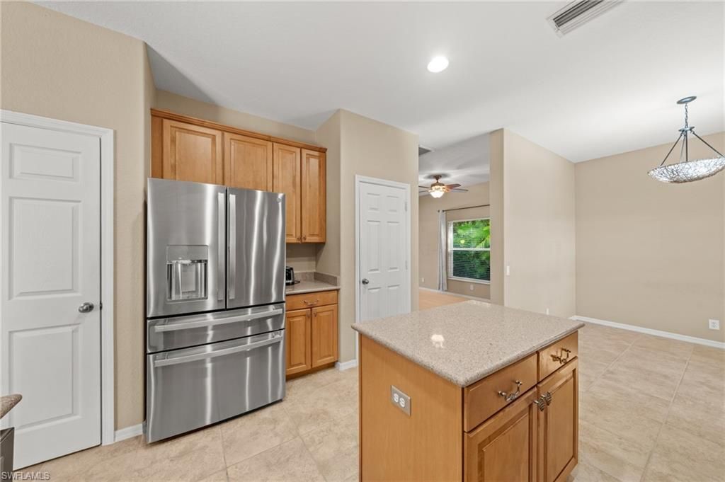 2084 Cape Heather Cir, Cape Coral, FL 33991 Photo