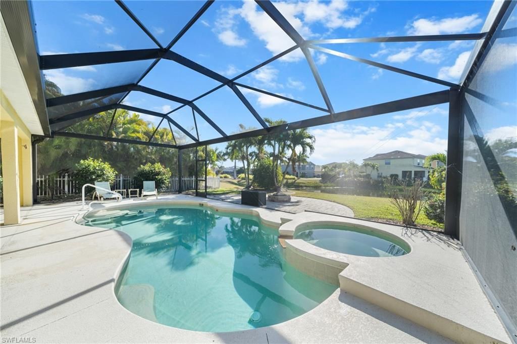 2084 Cape Heather Cir, Cape Coral, FL 33991 Photo