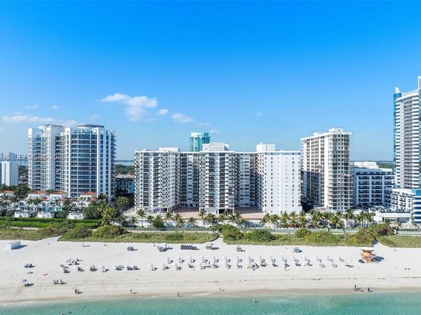 6039 Collins Ave , Unit 1104, Miami Beach, FL 33140