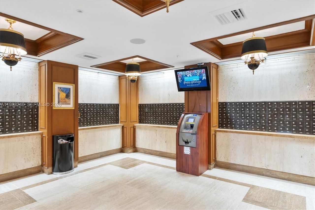 6039 Collins Ave , Unit 1104, Miami Beach, FL 33140 Photo