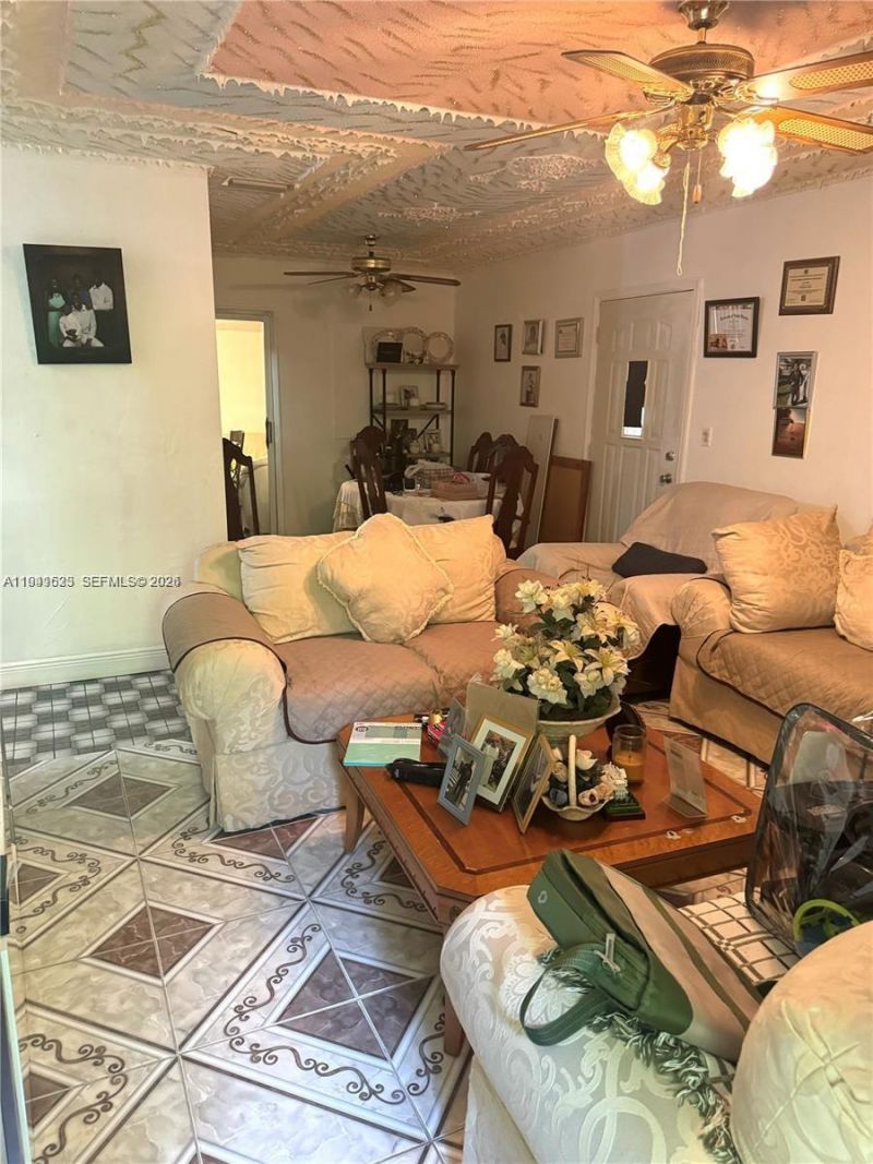 2000 NW 131st St , Miami, FL 33167 Photo