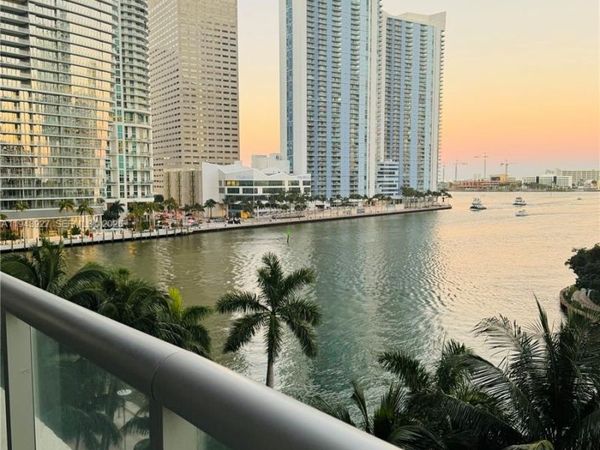 465 Brickell Ave , Unit 618, Miami, FL 33131