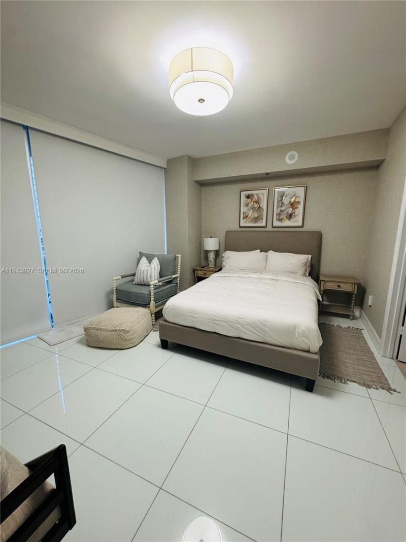 465 Brickell Ave , Unit 618, Miami, FL 33131 Photo