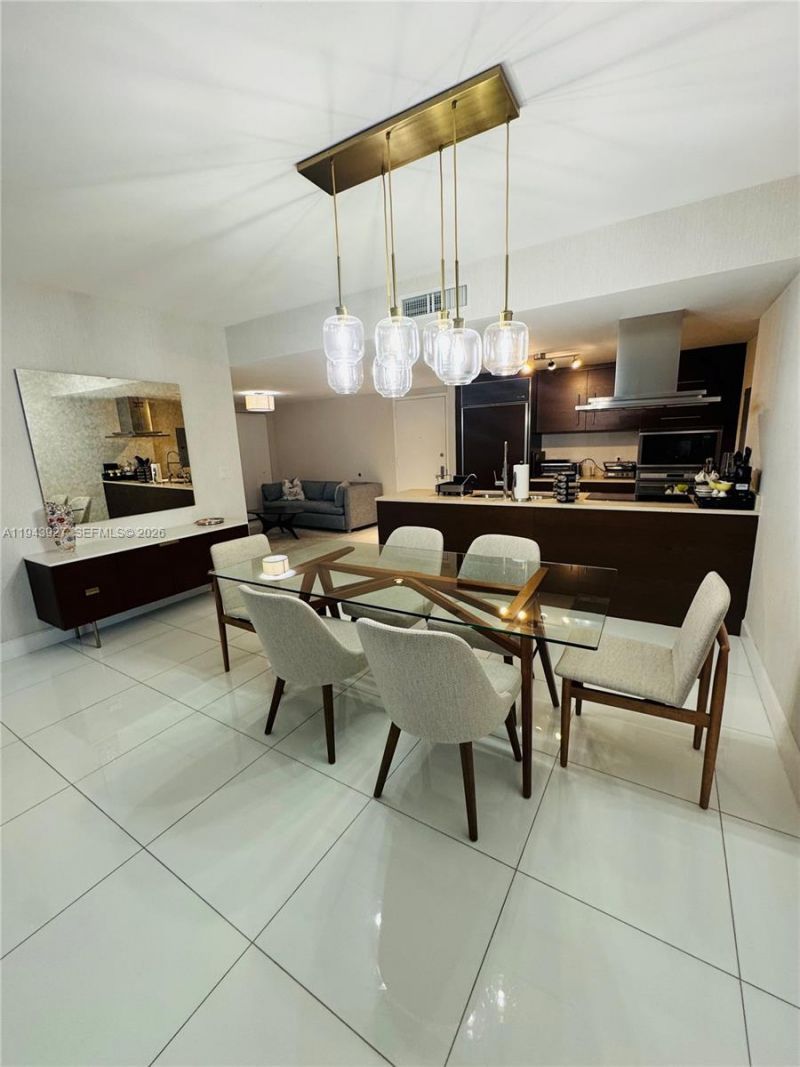 465 Brickell Ave , Unit 618, Miami, FL 33131 Photo