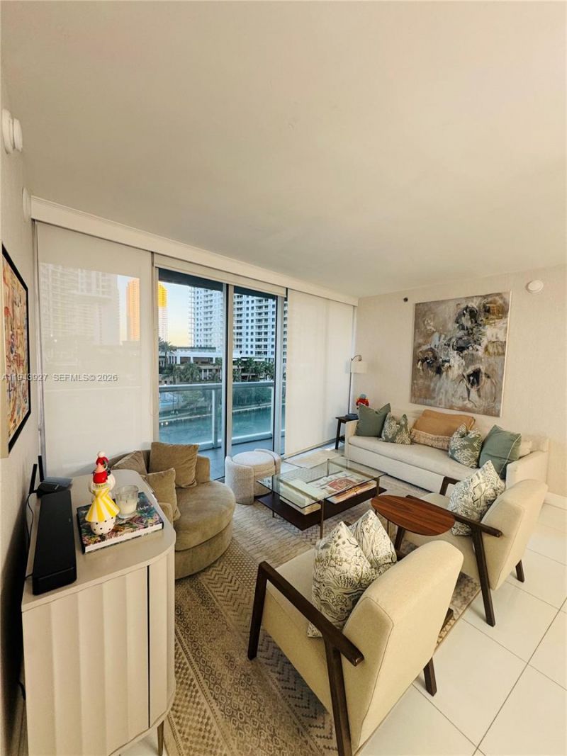 465 Brickell Ave , Unit 618, Miami, FL 33131 Photo
