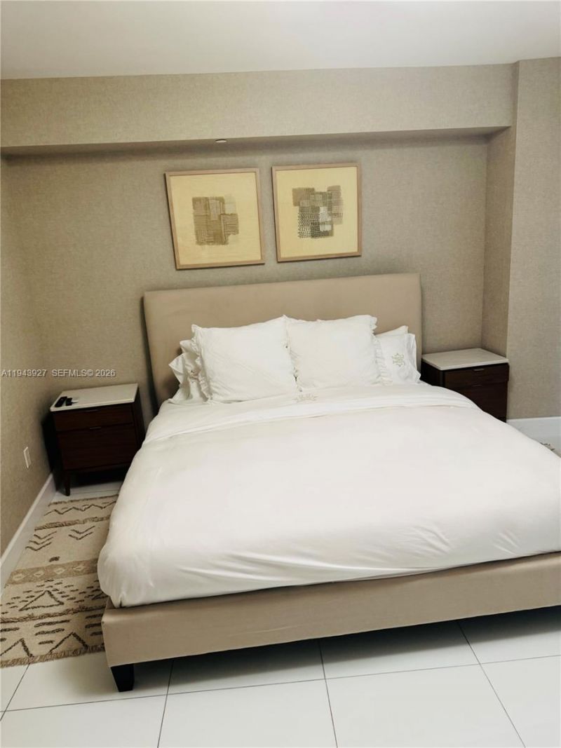 465 Brickell Ave , Unit 618, Miami, FL 33131 Photo