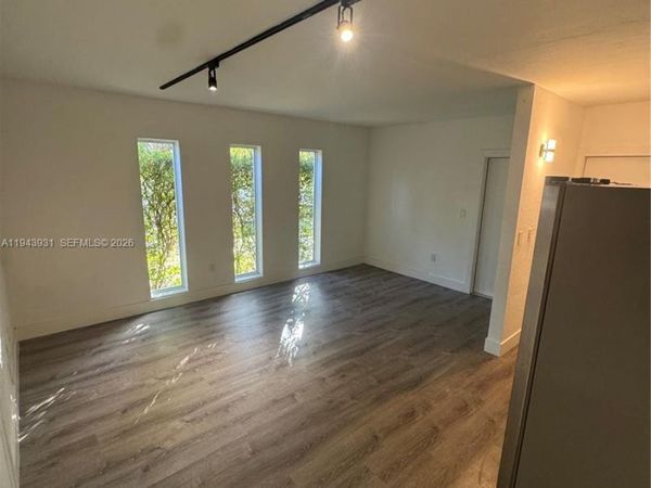 7901 SW 64th Ave, Unit 12, South Miami, FL 33143