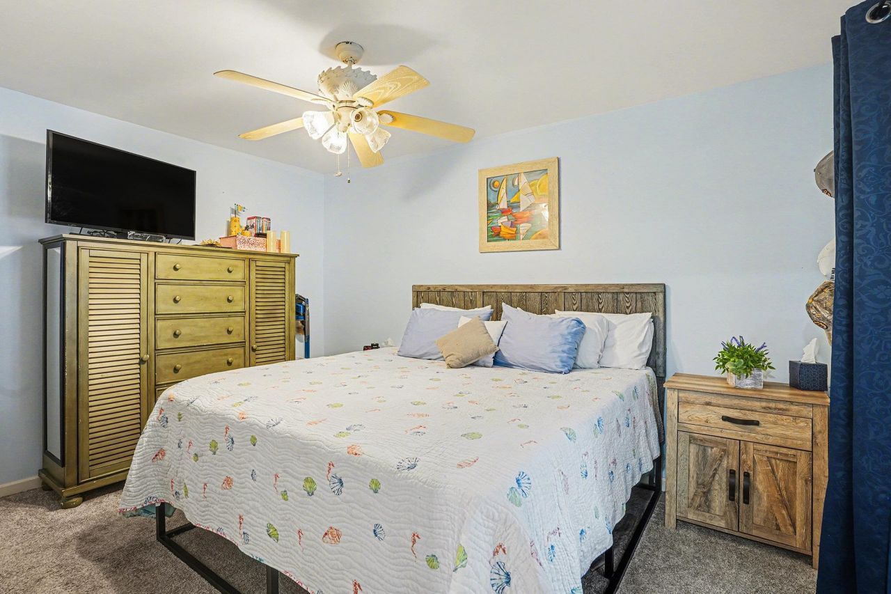 9400 Shore Dr. Photo 14