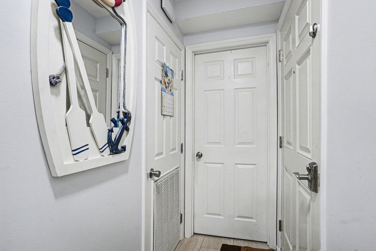 9400 Shore Dr. Photo 25