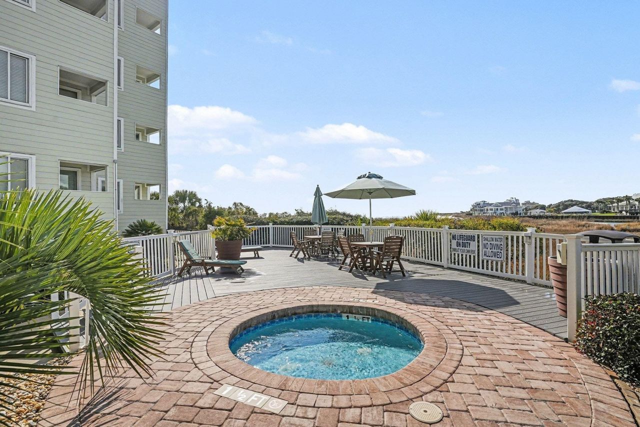 9400 Shore Dr. Photo 31