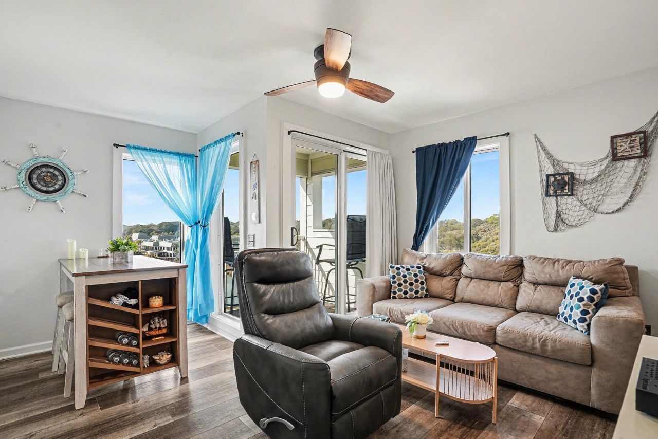 9400 Shore Dr. Photo 6