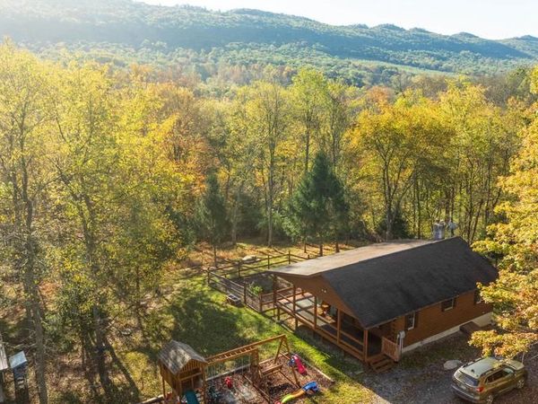 21103 MARLIN CIRCLE, SHADE GAP, PA 17255