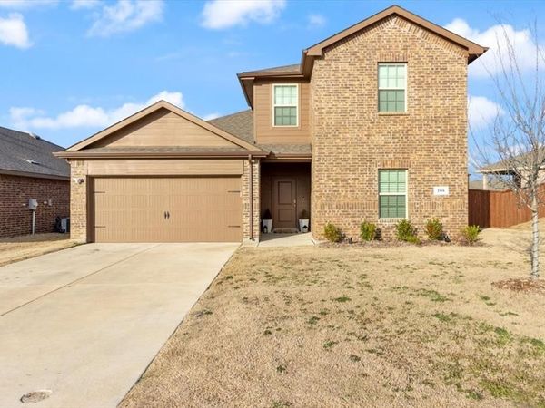705 Fueller Drive, Aubrey, TX 76227