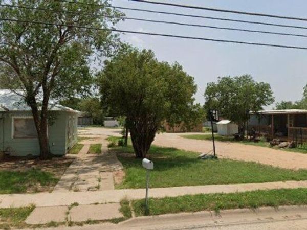320 28th Street , Snyder, TX 79549