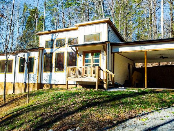 657 Crescent Drive, Gatlinburg, TN 37738