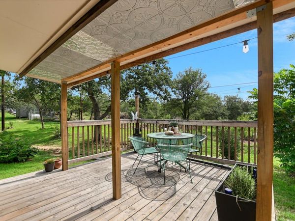 607 Driftwood LN, Cottonwood Shores, TX 78657