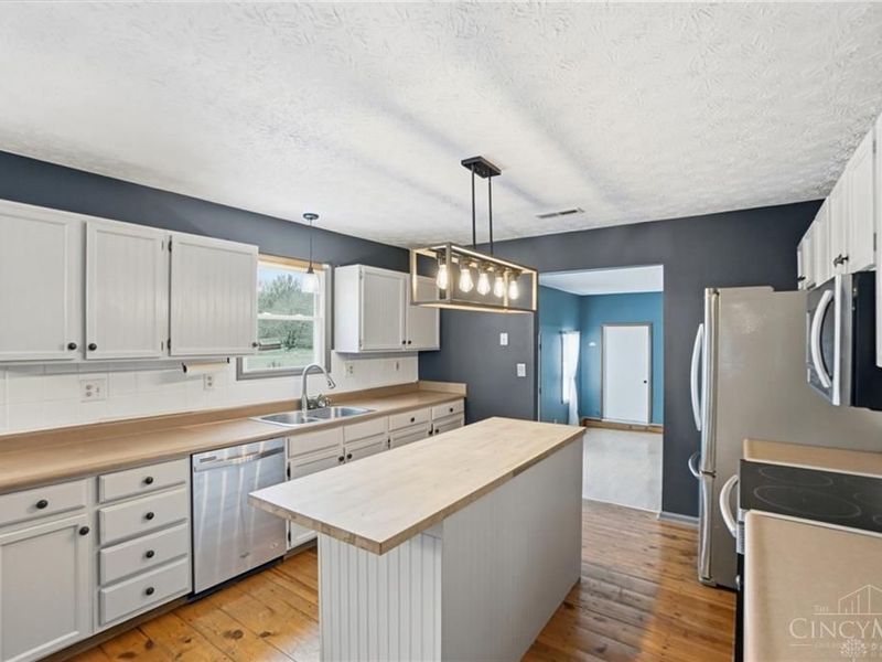 1970 Greenbrier Road, Turtle Creek Twp, OH 45036 Photo 16