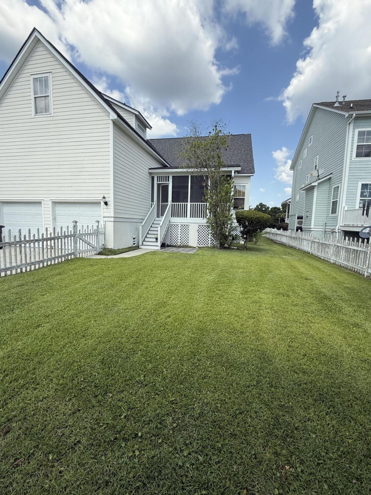 2556 River Lake Walk Photo 3