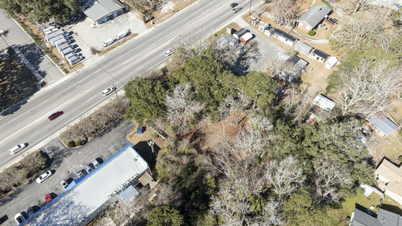 215 Old Trolley Road Photo 11