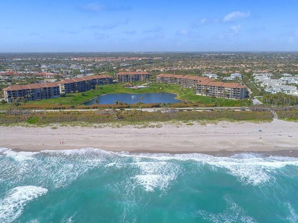 301 S Seas Drive, Unit 305, Jupiter, FL 33477