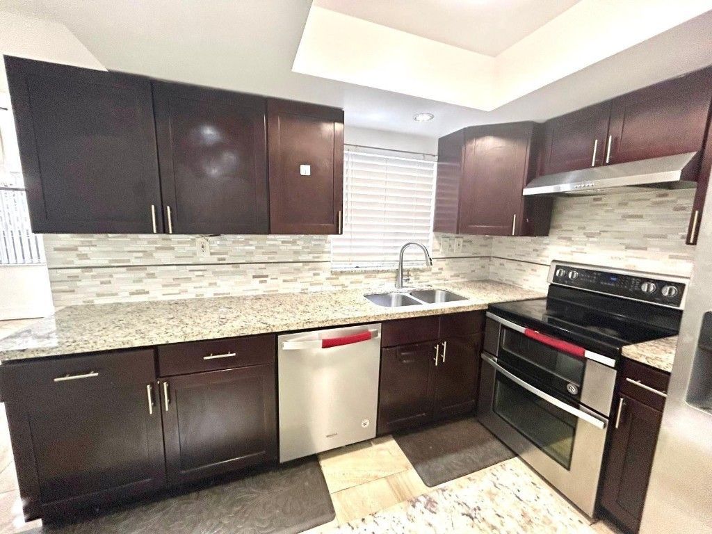 2441 NW 13th Street, Pompano Beach, FL 33069 Photo