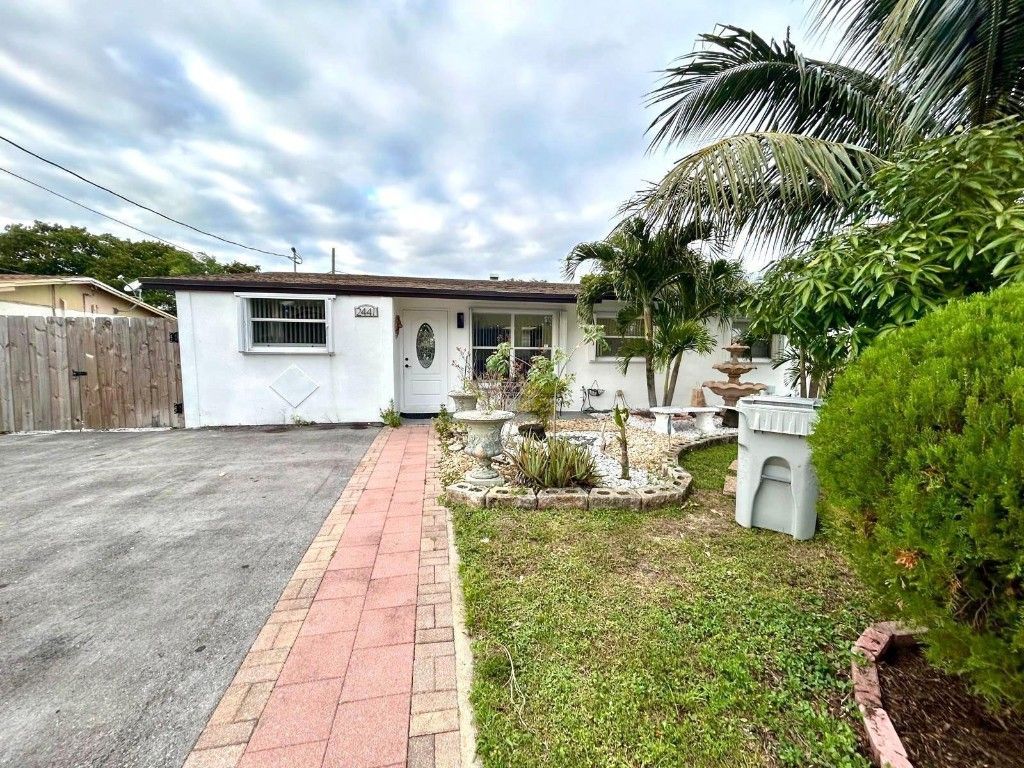 2441 NW 13th Street, Pompano Beach, FL 33069 Photo