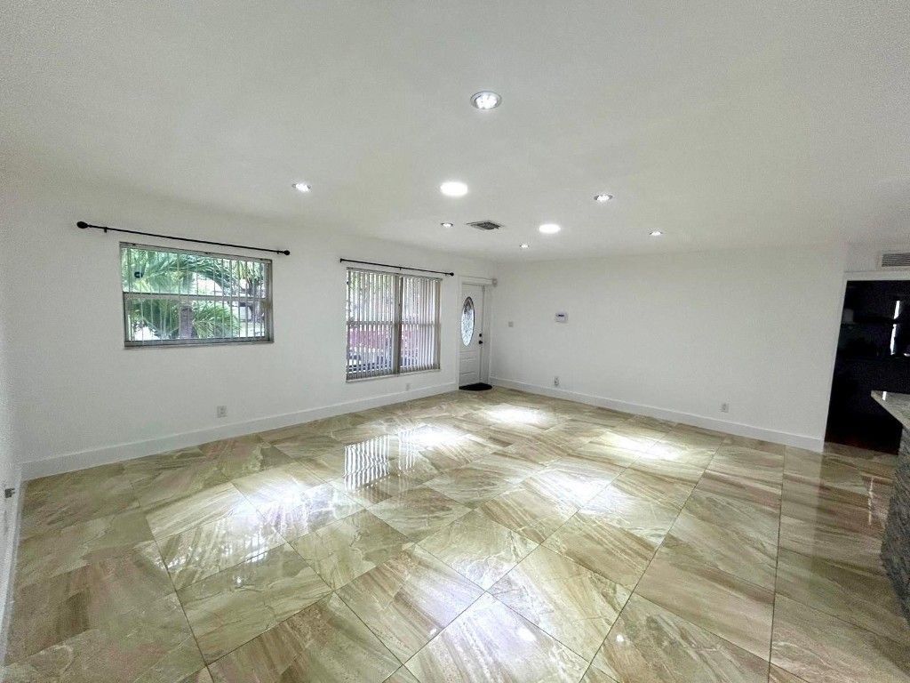 2441 NW 13th Street, Pompano Beach, FL 33069 Photo