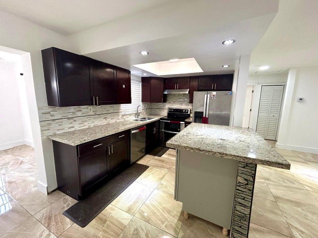 2441 NW 13th Street, Pompano Beach, FL 33069 Photo