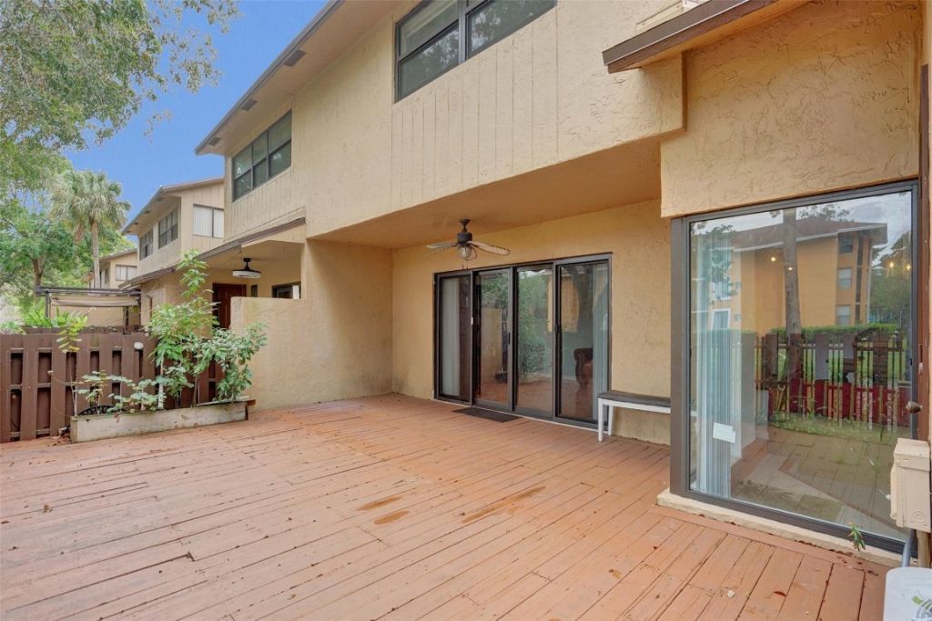 7680 NW 79th Avenue, Unit P 1, Tamarac, FL 33321 Photo