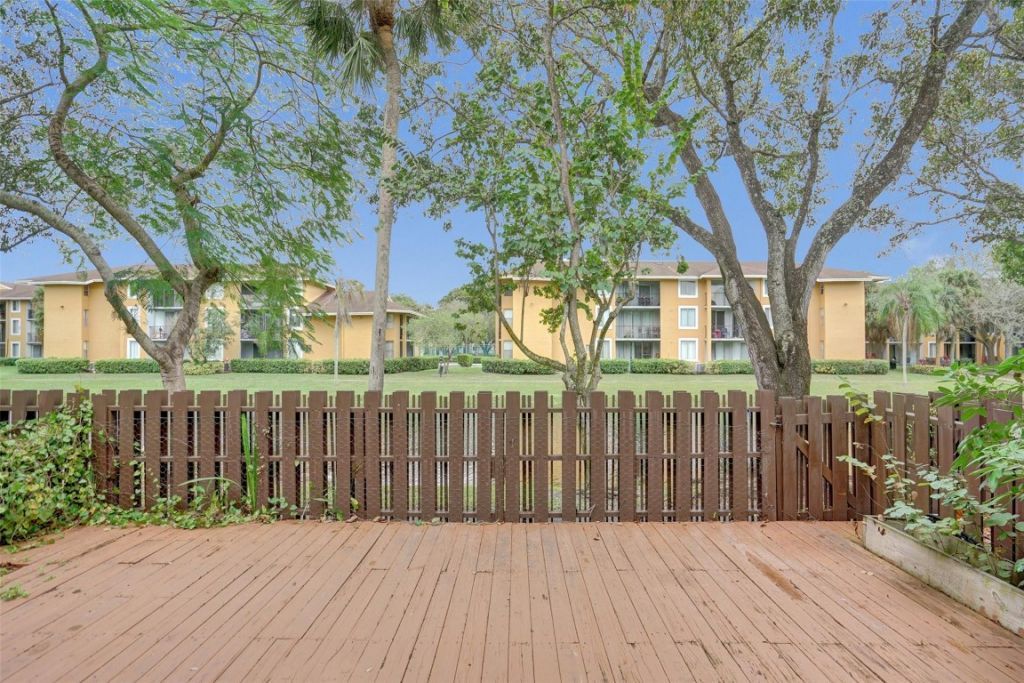 7680 NW 79th Avenue, Unit P 1, Tamarac, FL 33321 Photo