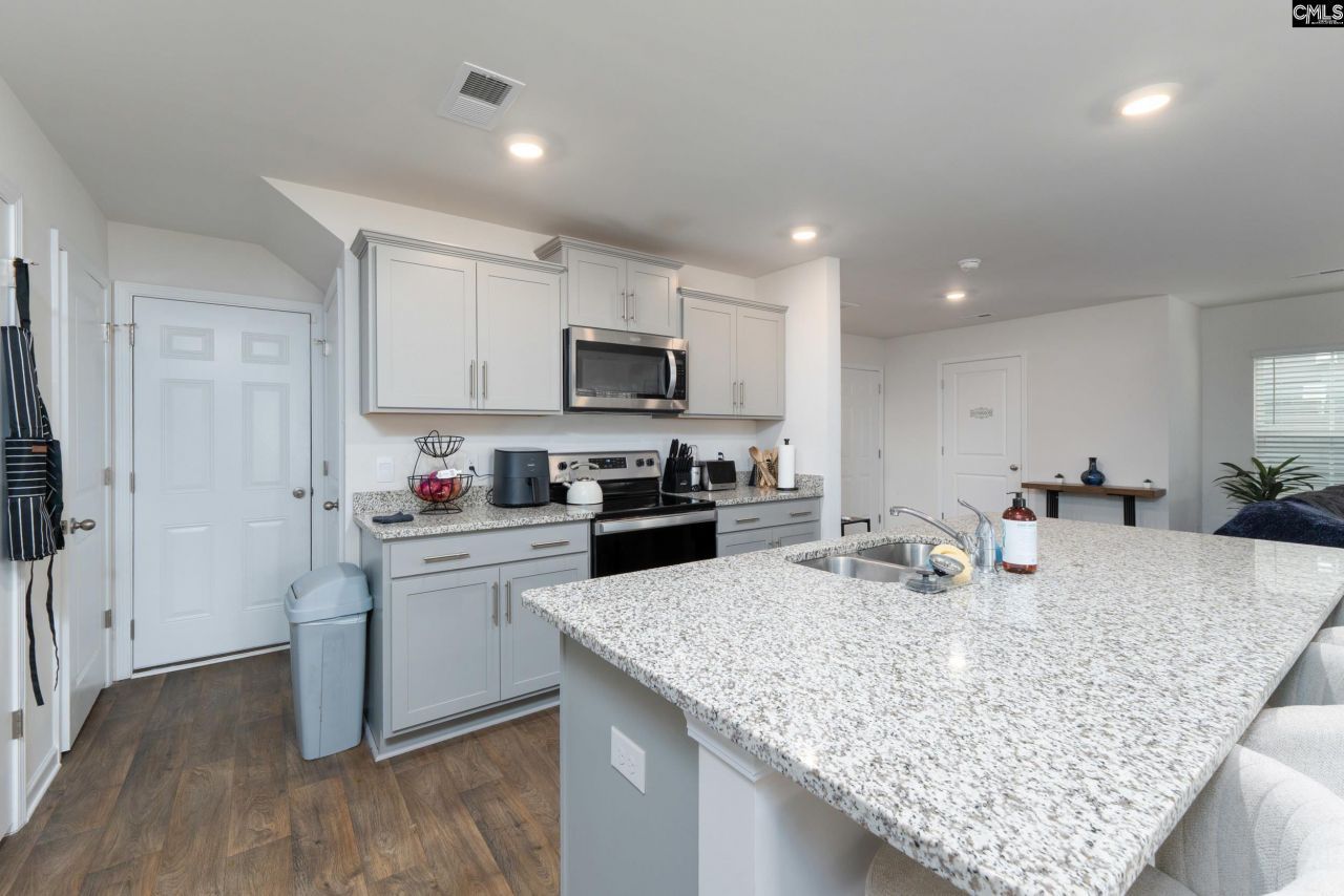 2172 Elmridge Road Photo 10