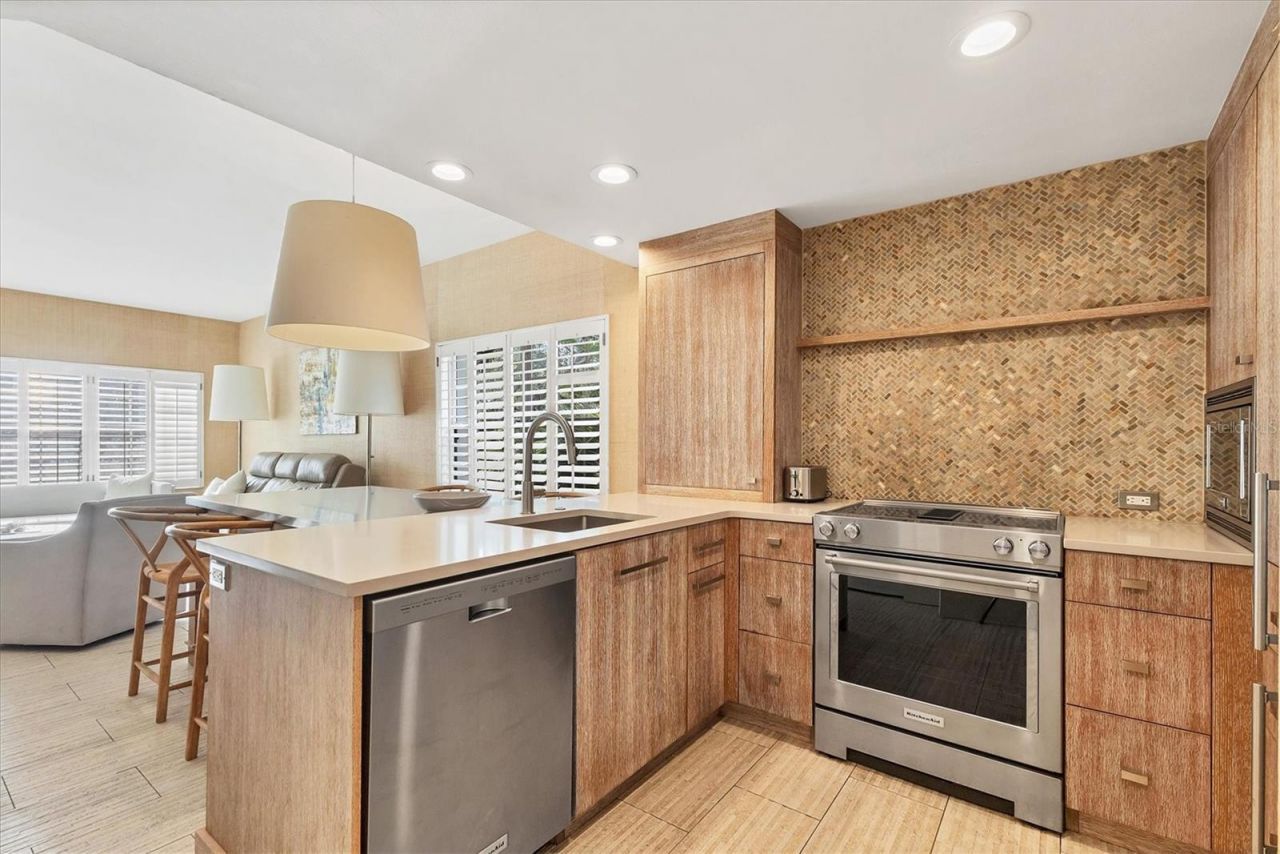 3401 54th Drive W, Unit 201, Bradenton, FL 34210 Photo
