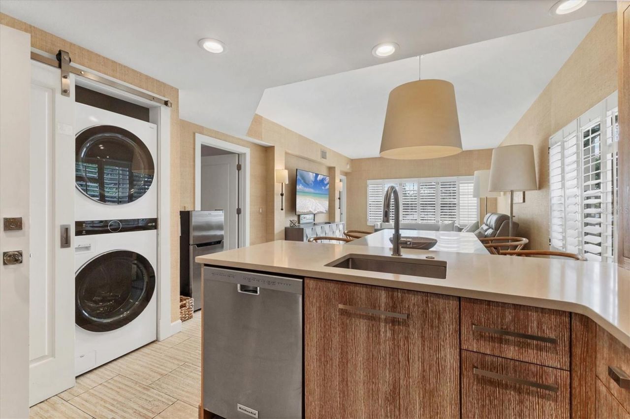 3401 54th Drive W, Unit 201, Bradenton, FL 34210 Photo