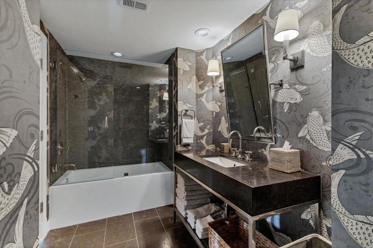 3401 54th Drive W, Unit 201, Bradenton, FL 34210 Photo