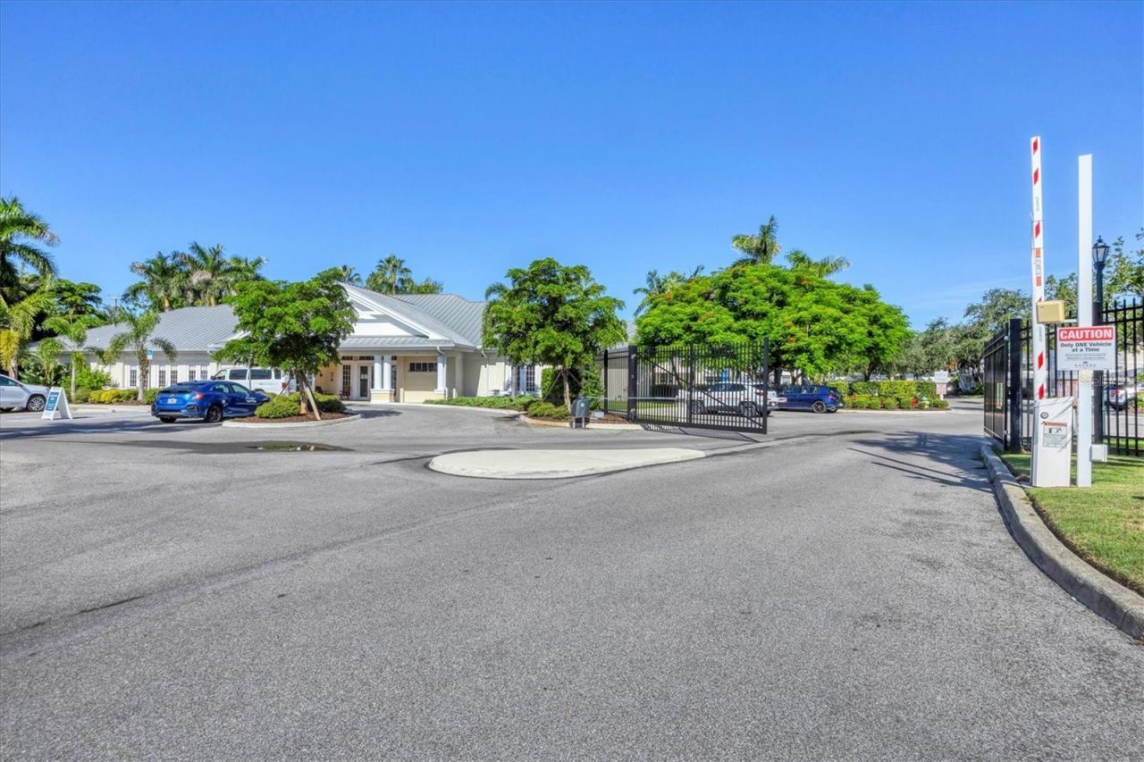 3401 54th Drive W, Unit 201, Bradenton, FL 34210 Photo